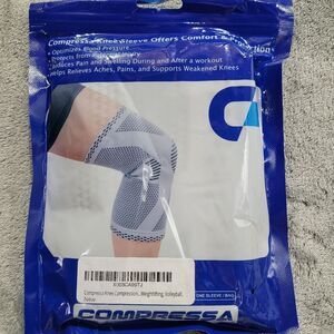 Compressa Knee Sleeve for Women & Men (Regular) - Non-Slip Compression Support f